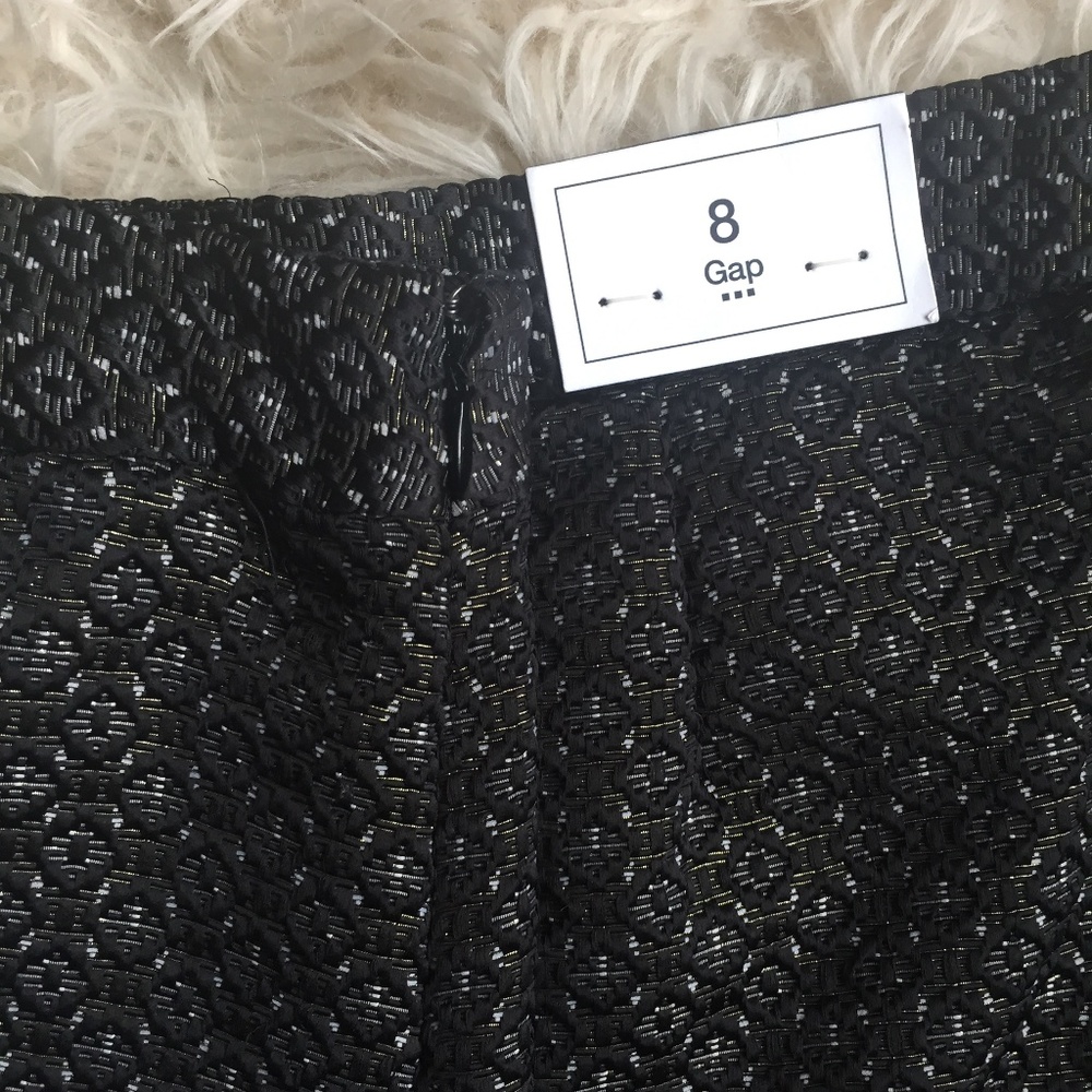 GAP Skirt - Picture 3 of 8